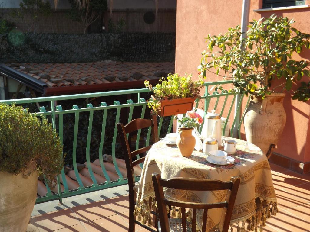 Albergo Diffuso Borgo Santa Caterina "Vintage" Castiglione De Sicilia Exterior photo